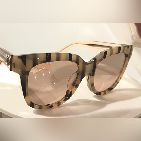 GUCCI SUNGLASSESâVERY GOOD CONDITIONâPINKISH TORTOISE SHEET COLORâSUPER NICE âď¸ - Picture 14 of 15